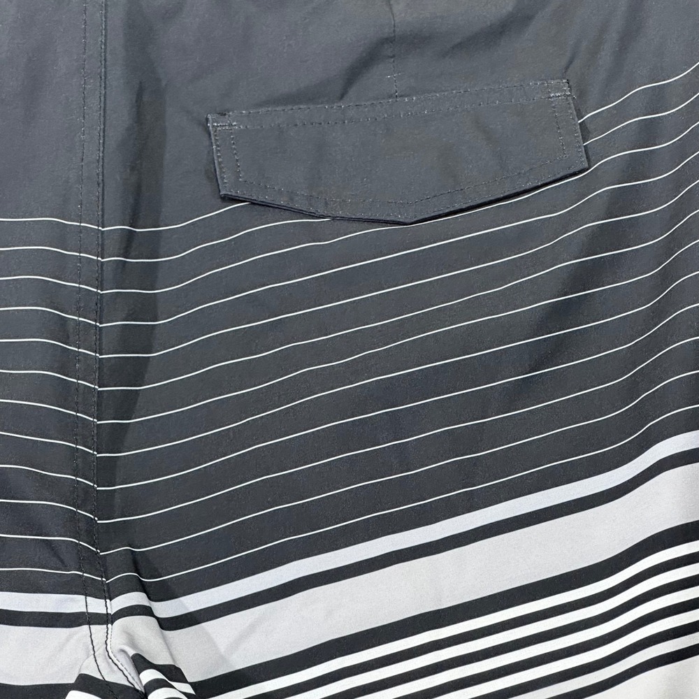 Goodfellow & Co Mens Board Shorts Black Grey Gradient Striped 10 Inseam 34 NWT - Picture 6 of 9